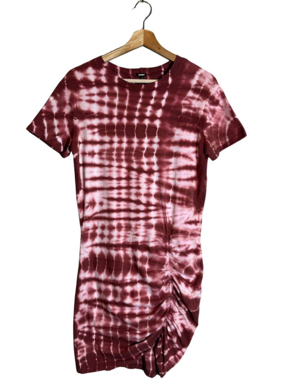 Monrow Revolve Tie Dye Ruched Mini T-Shirt Dress Womens Medium Red Boho Chic NWT